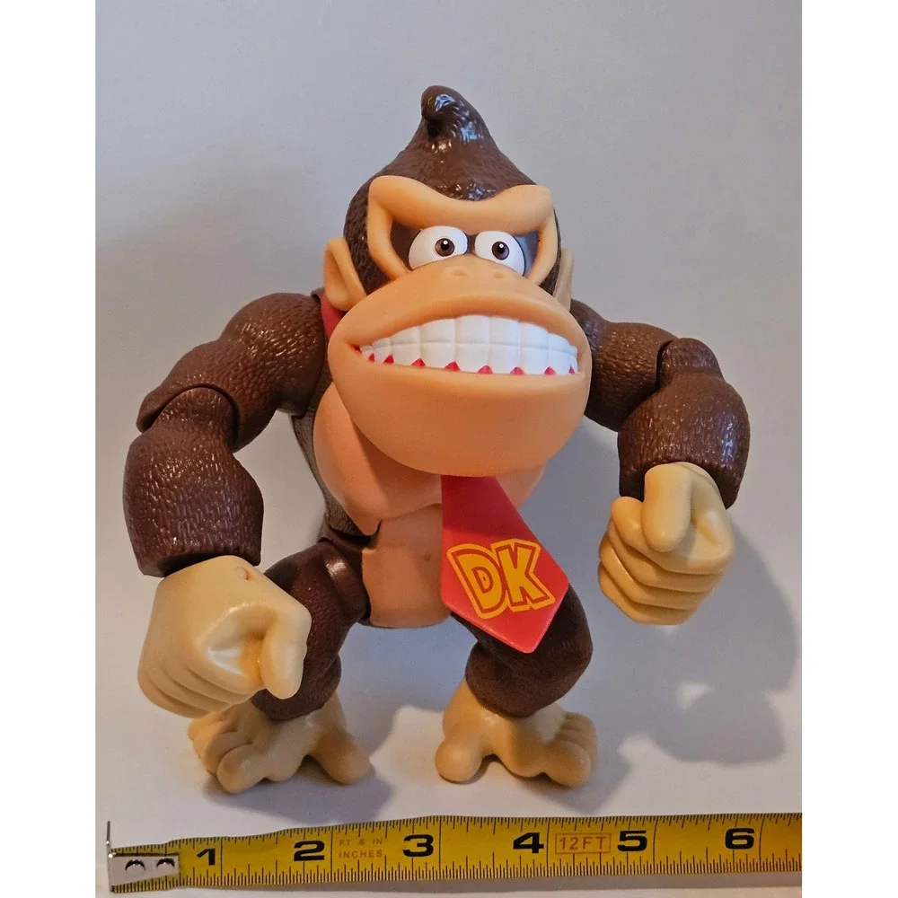 Nintendo Jakks Pacific Donkey Kong 6 Inch Action Figure Super Mario Bros DK Tie
